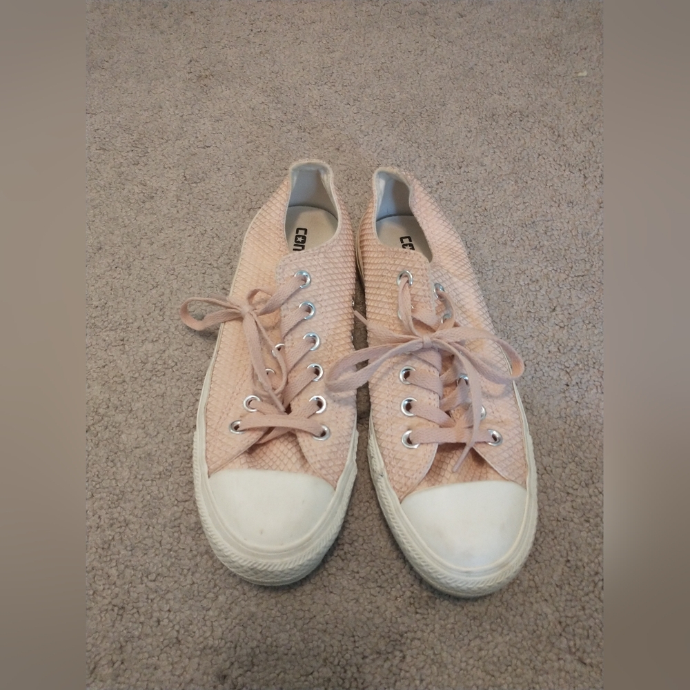 CONVERSE Pink Shoes